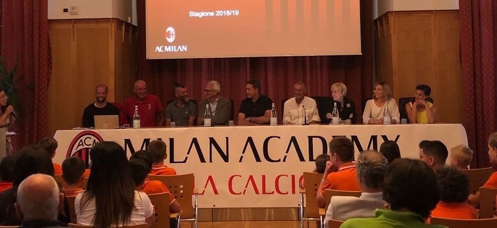 Stretta di mano tra Milan Academy e Nogaredo
